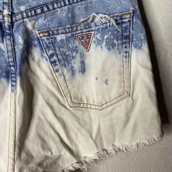 Vintage Guess High Rise  Mom Jean Shorts Sz 31 Distressed Bleached 90s women usa - Picture 4 of 13